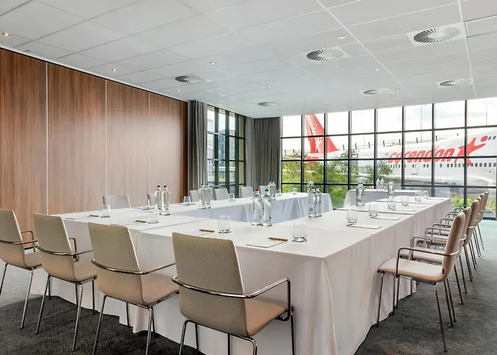 Corendon Urban Amsterdam Schiphol Airport Otel
