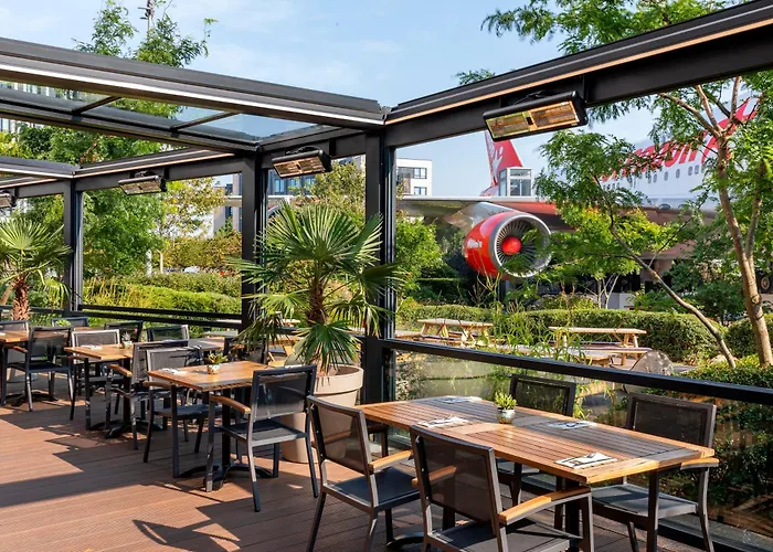 Corendon Urban Amsterdam Schiphol Airport 4*