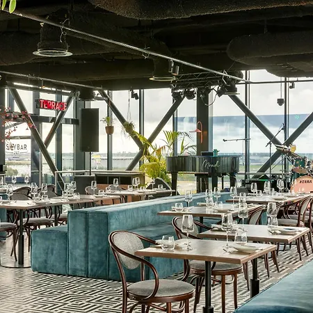 Ξενοδοχείο Corendon Urban Amsterdam Schiphol Airport 4*