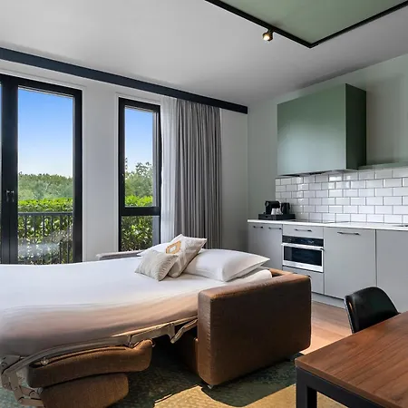 Ξενοδοχείο Corendon Urban Amsterdam Schiphol Airport 4*